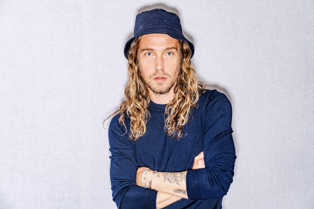 Julien Doré : « J’essaie de m&rsquo;accrocher à ma part d’enfance&nbsp;»￼